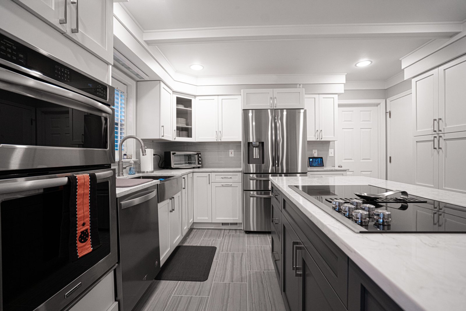 Transitional Kitchen Remodel by Mosaic Design & Build | Chantilly VA Contractor project photo 4