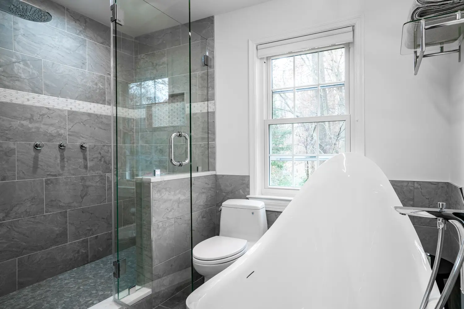 Custom bathroom remodel Clifton VA by Mosaic