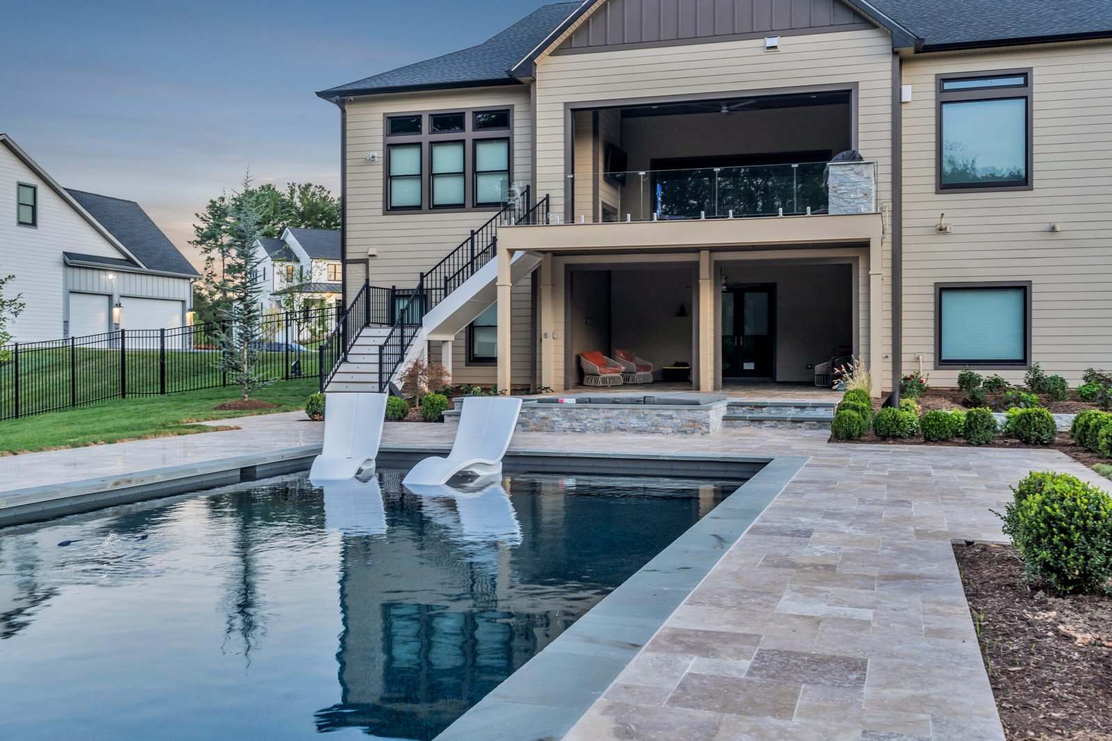 Elevated Decking and Outdoor Living Oasis in Great Falls VA